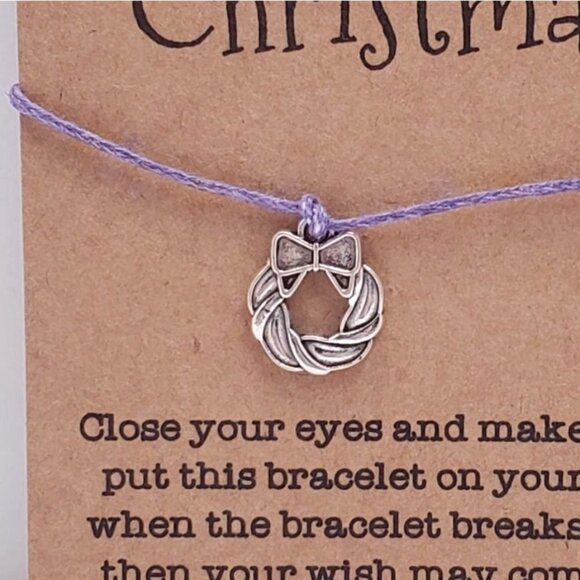 Wreath Christmas Wish Bracelet Purple String - Picture 1 of 3
